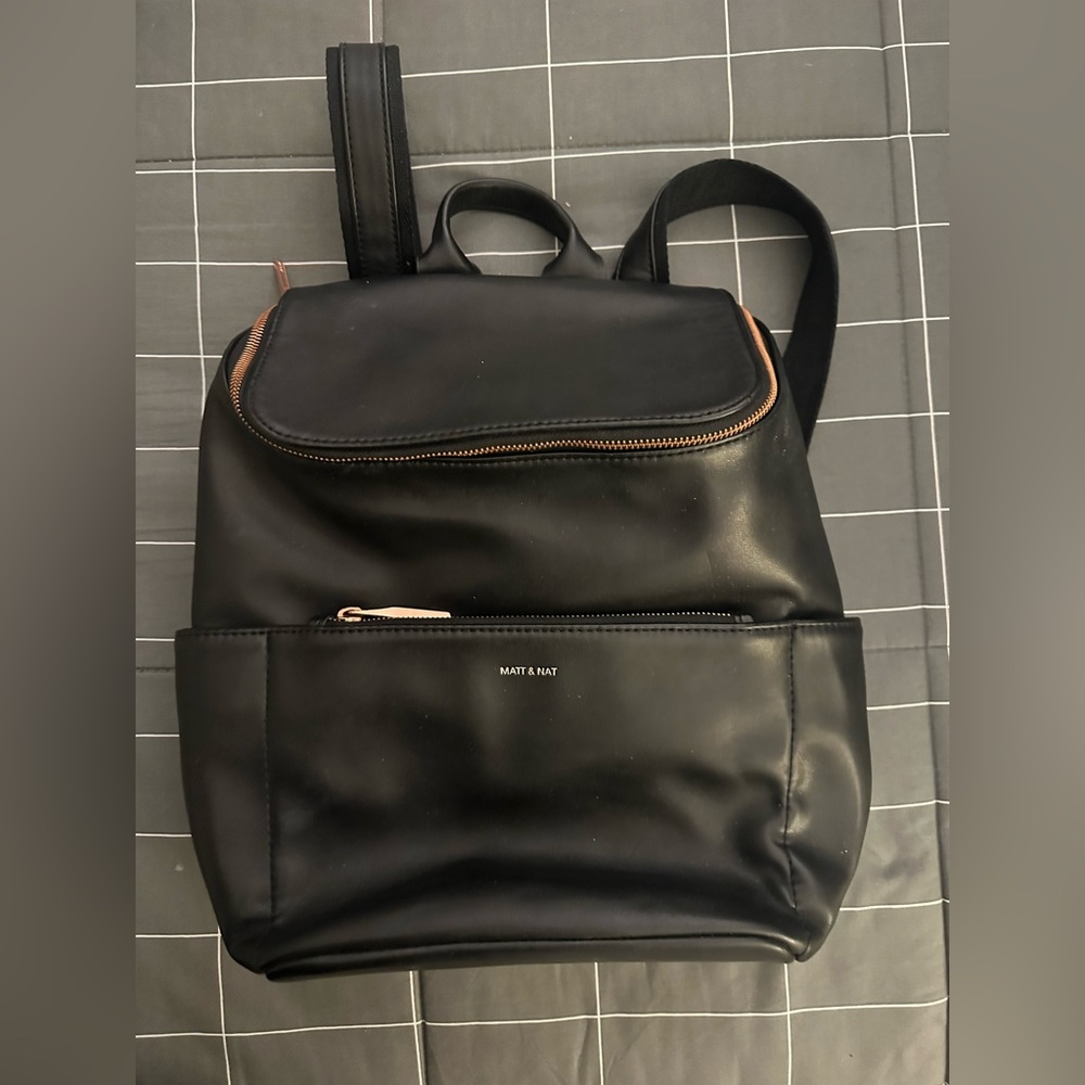 Matt & Nat Classic Black Backpack